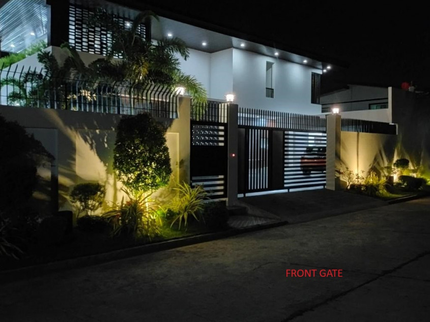 Luxury Estate Home In Tarlac City