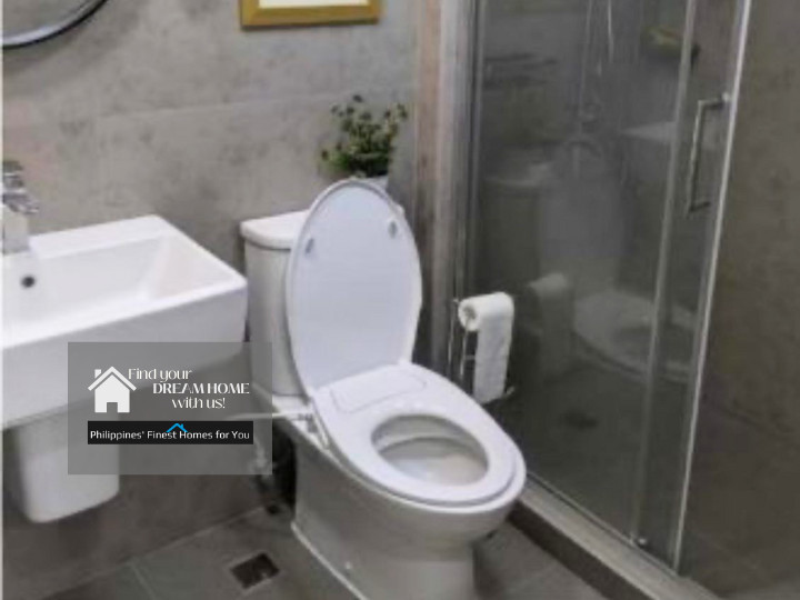 3BR Condo Unit At Forbeswood Heights BGC  For Rent