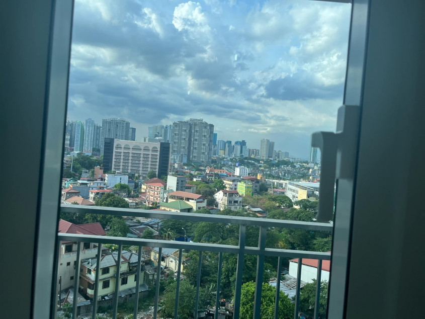 2 Bedroom for Assumed Balance in Park Avenue BGC