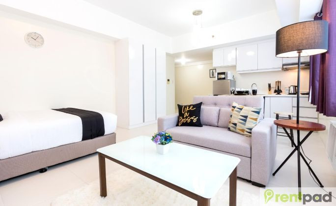 Fully Furnished Studio Unit In Icon Plaza, BGC For Sale (12G)