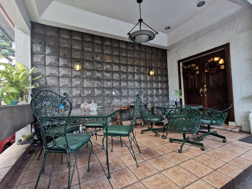 Sanville House and Lot for sale