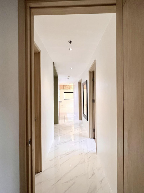 Clean Title RFO Furnished 3BR with Parking FOR SALE at The Icon Residences BGC Taguig