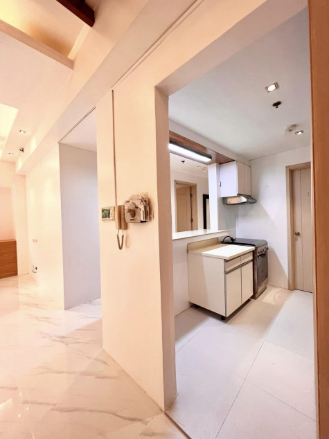 Clean Title RFO Furnished 3BR with Parking FOR SALE at The Icon Residences BGC Taguig