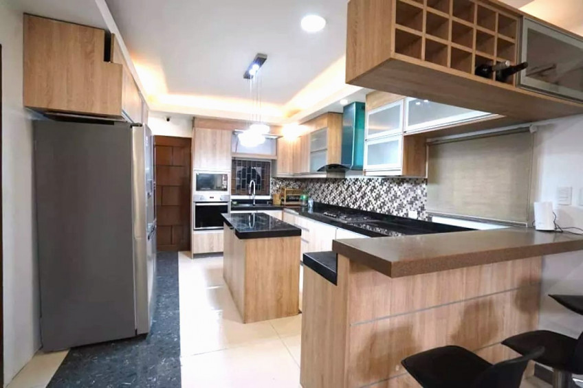 Celebrity House and Lot For Sale Vista Verde Executive Village Cainta Rizal