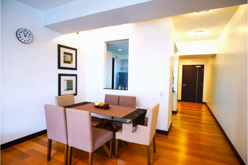 Condo Unit For Sale The Residences At Greenbelt Makati City 76 SQM 1 Bedroom 1 Parking