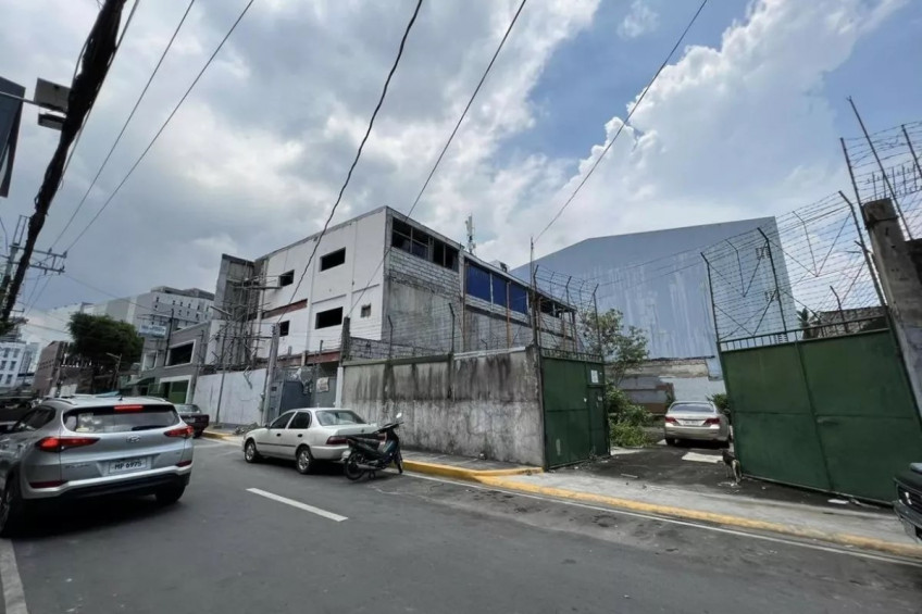 Lot For Sale At San Isidro Makati City 435 SQM Commercial Mixed- Use