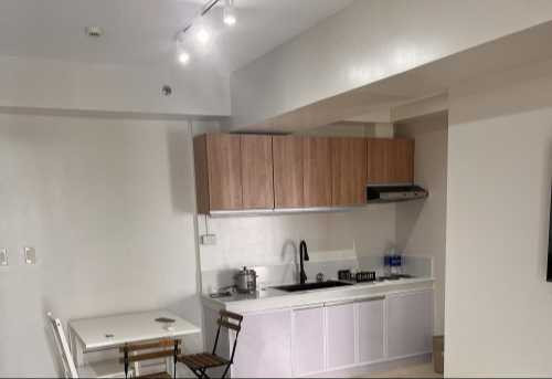 Avida Asten Tower 3 with Balcony 1 Bedroom 1 Toilet and Bath Fully Furnished