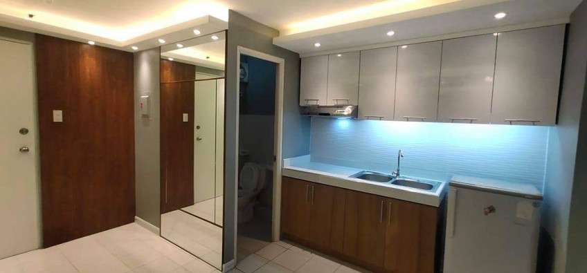 Condo Unit For Sale At One Metropolitan Place Pasay City 18 SQM Studio Modern Design W/ Balcony