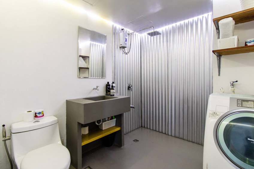 Clean Title RFO Fully Furnished 1BR FOR SALE at Avida Towers 34th Street BGC Taguig