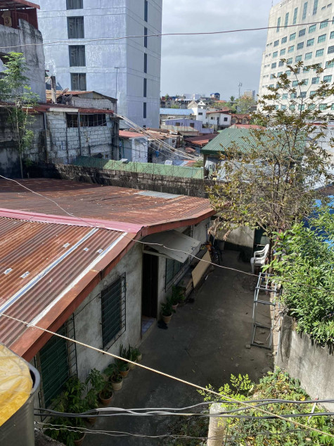 Clean Title Two Residential / Commercial Lot FOR SALE at Kalayaan Avenue Taguig