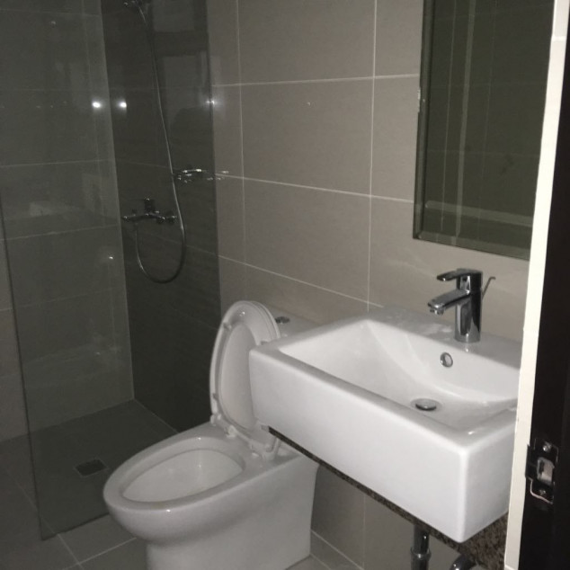 Clean Title RFO Studio Unit FOR SALE at San Antonio Residences Gil Puyat Makati