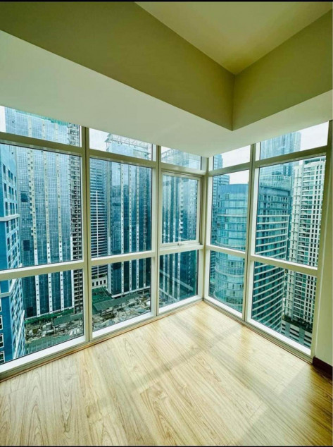 2 Bedroom Condominium In BGC Near Grand Hyatt