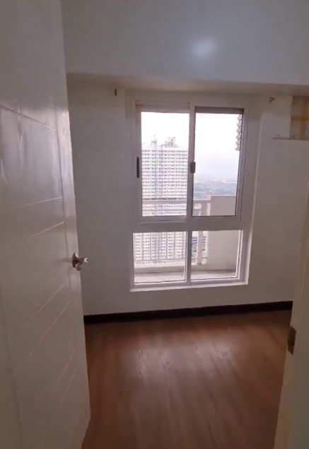 2 BR with w/ Parking - DMCI Lumiere Residences - Pasig Blvd