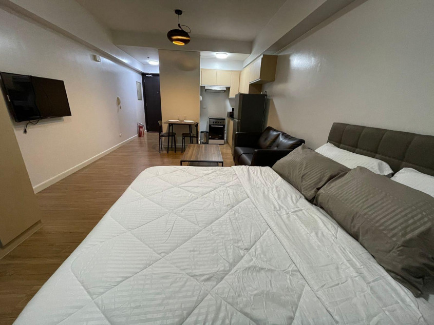 Clean Title RFO Furnished Studio Unit FOR SALE at Tower 3 of The Lerato Makati