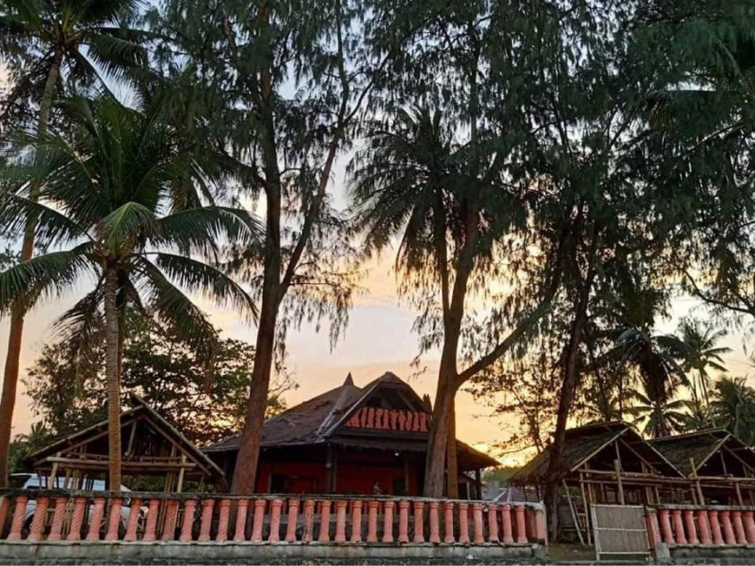 Beach Front Resort In Aklan