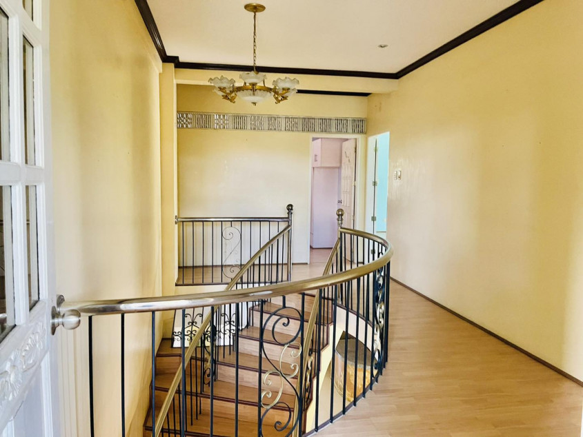 House and Lot Foreclosed Property for sale in Town and Country Dasmarinas Cavite