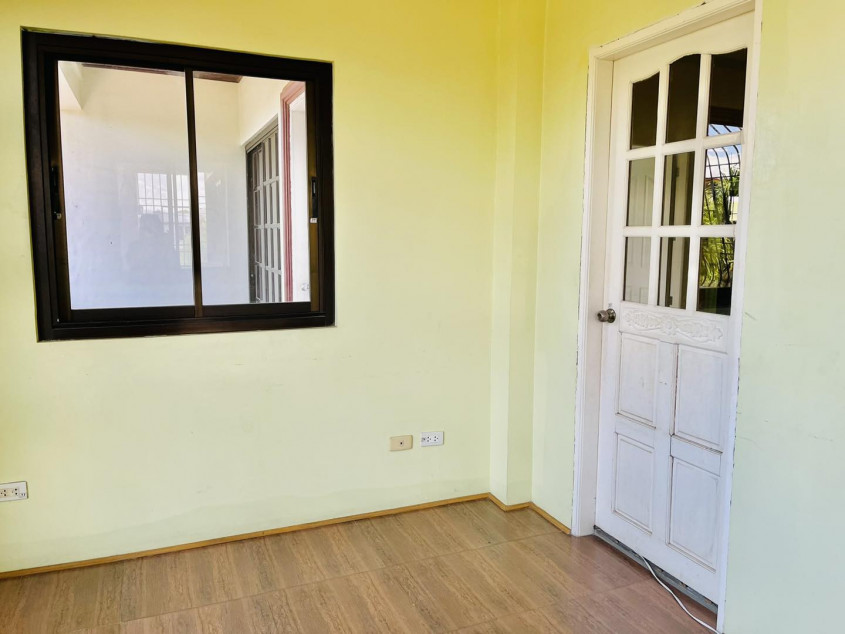 House and Lot Foreclosed Property for sale in Town and Country Dasmarinas Cavite