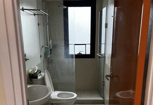 Fully Furnished 1BR Condo For Rent With Parking & Balcony In BGC