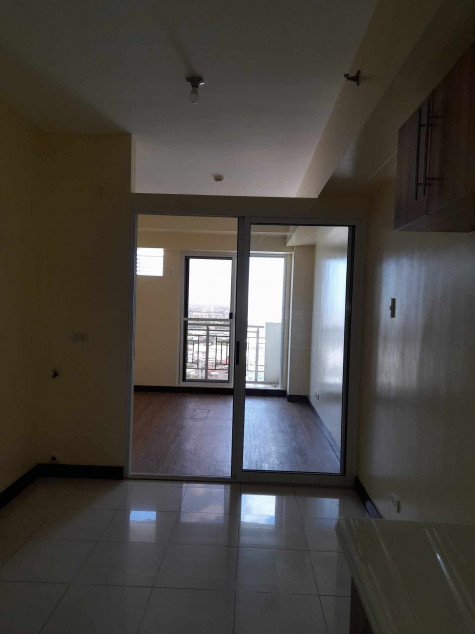 RUSH SALE 1BR Unit at Zinnia Tower - Direct Seller