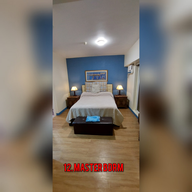 Lumiere Resdences - 3 bedroom end unit converted to a 2 bedroom unit; 2 full bathrooms; 83 sq. mtr.