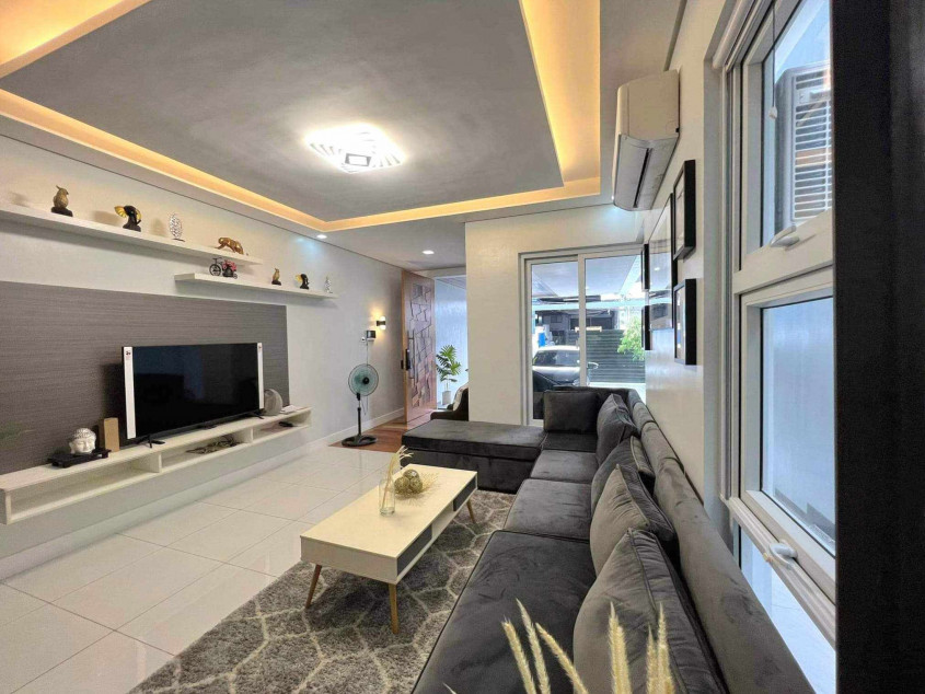 340 sqm - Elegant House and Lot for Sale in Sikatuna Village Quezon City