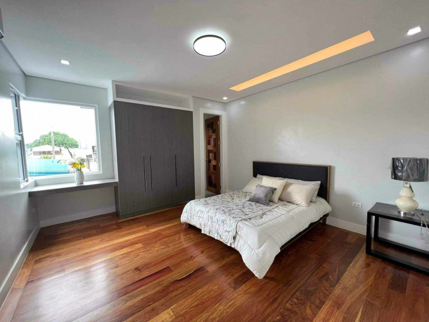340 sqm - Elegant House and Lot for Sale in Sikatuna Village Quezon City