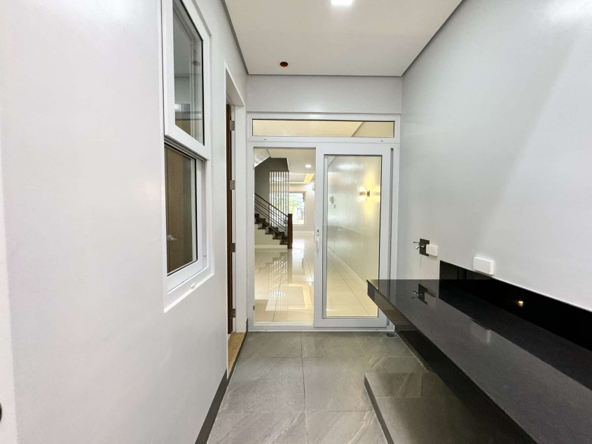 3 Bedroom - Townhouse near Mapayapa Village Pasong Tamo Quezon City