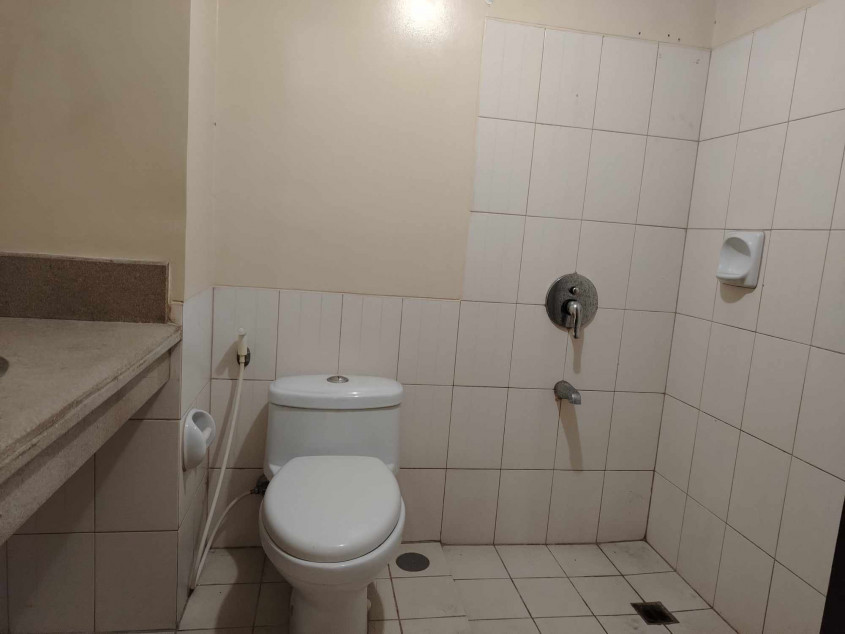 📍Condominium Unit Foreclosed Property for Sale in  Redwoods Residences QC