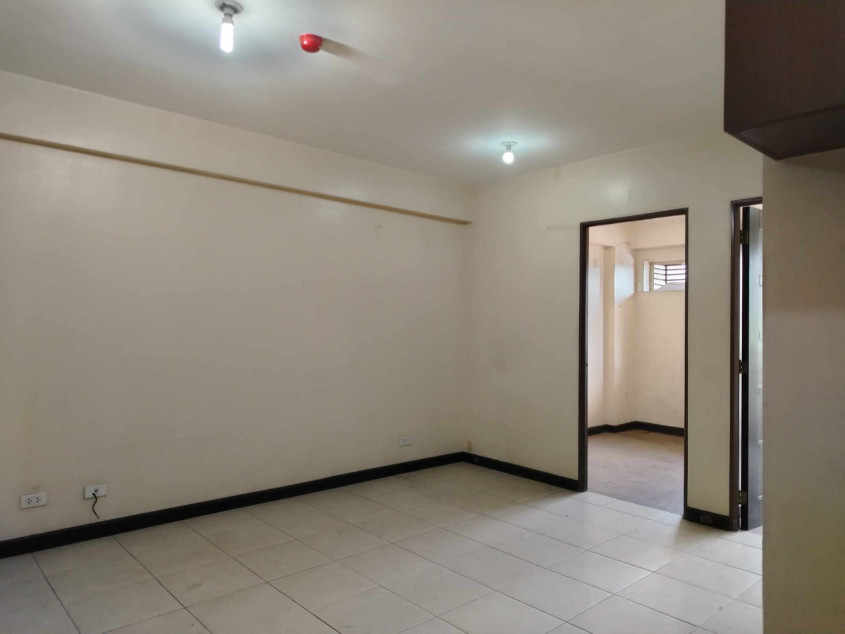 📍Condominium Unit Foreclosed Property for Sale in  Redwoods Residences QC