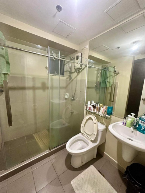 Condo Unit At Avida Towers Prime Taft For Sale