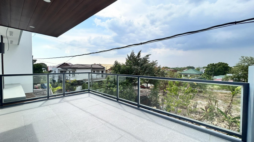 4 Bedrooms - Modern House and Lot in Kingsville Court Subdivision Antipolo