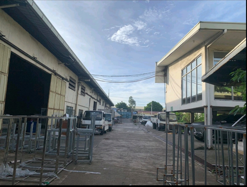 Valenzuela Warehouse With Office Building For Sale