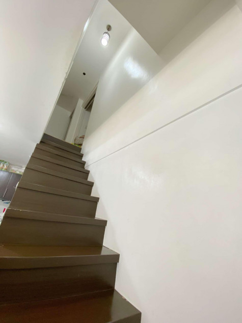 Semi Furnished Unit At Fort Victoria BGC