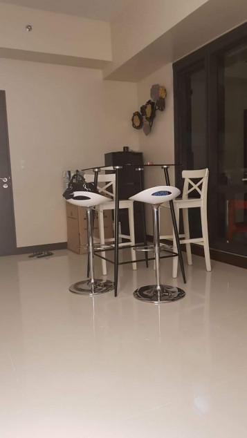 Clean Title 1BR with Balcony & Parking FOR SALE at Greenbelt Hamilton Legazpi Makati