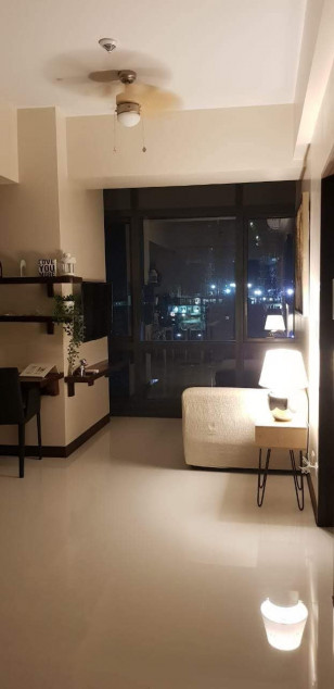 Clean Title 1BR with Balcony & Parking FOR SALE at Greenbelt Hamilton Legazpi Makati