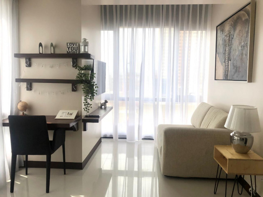 Clean Title 1BR with Balcony & Parking FOR SALE at Greenbelt Hamilton Legazpi Makati
