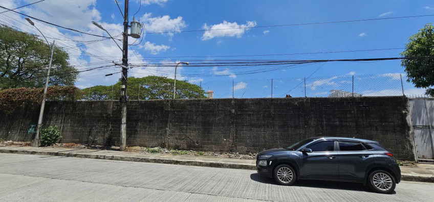 4BR - 580sqm Pre Selling House And Lot in New Manila Quezon City