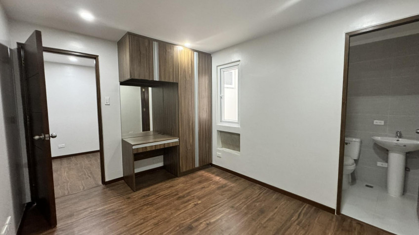 4Bedrooms - 4 Storey Townhouse FOR SALE in Heroes Hill Quezon Avenue (1 Unit Left)