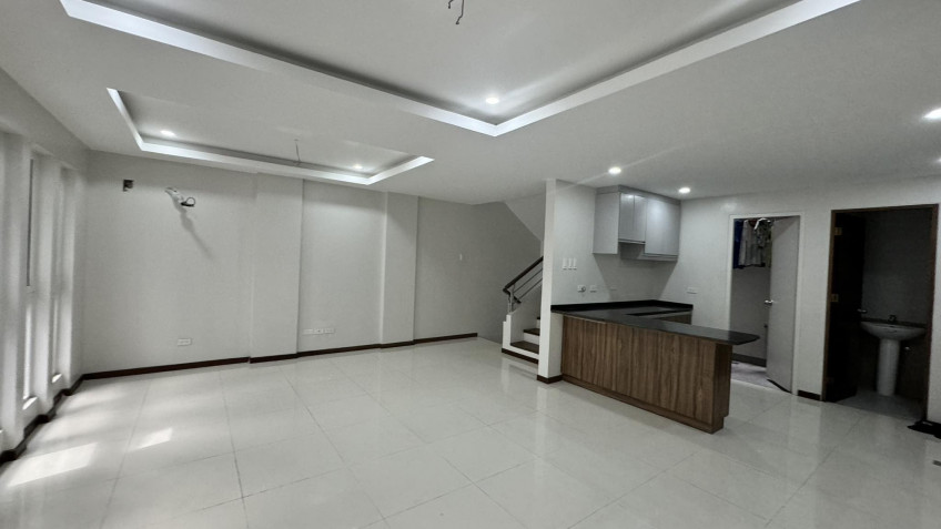 4Bedrooms - 4 Storey Townhouse FOR SALE in Heroes Hill Quezon Avenue (1 Unit Left)