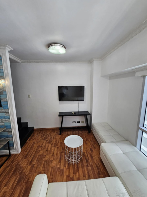 East of Galleria Newly Renovated 2BR unit (Ortigas CBD)