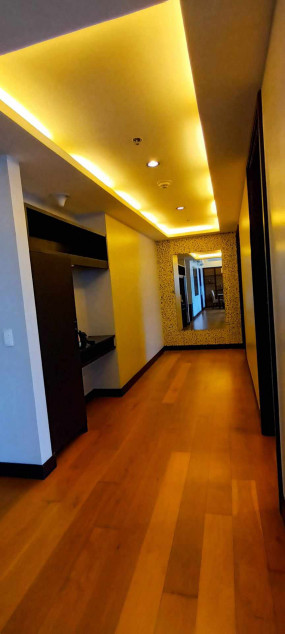 Furnished 2 Bedroom Unit With Parking The Residences At Greenbelt