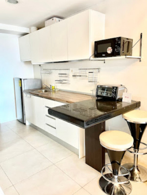 Studio Unit In Aspire Tower, Nuvo City, Quezon City