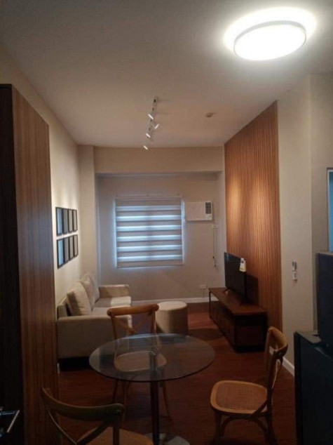 Chic 1 BR Condo With Parking In Avida Cityflex Towers, BGC