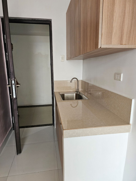 Studio Units in RL Luna Residences Premier, Quezon City