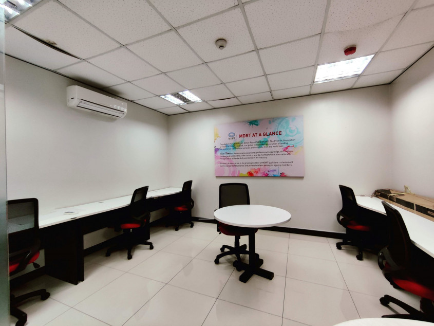 Office Space in 2nd floor of Richmond Centre, Acropolis