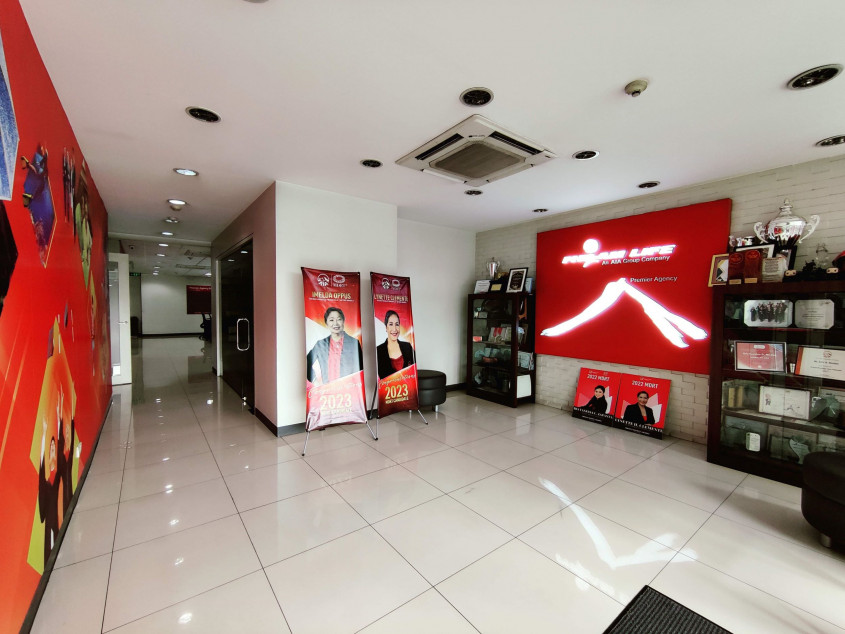 Office Space in 2nd floor of Richmond Centre, Acropolis