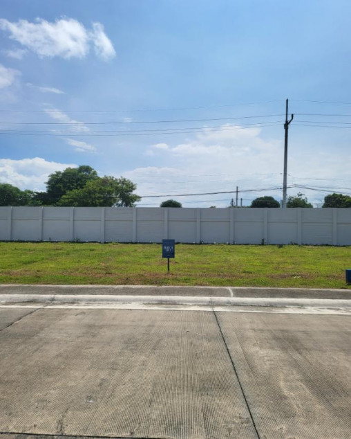 THE RESIDENCES PRIME LOT FOR SALE IN EVO CITY