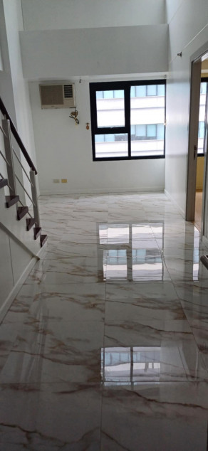 Condo Unit For Rent At The Fort Residences BGC