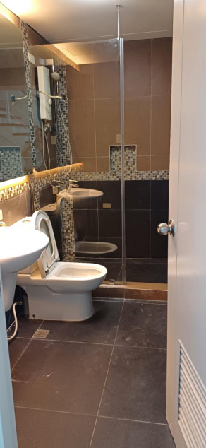 Condo Unit For Rent At The Fort Residences BGC