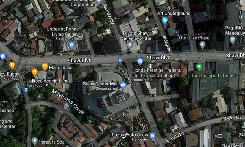 Four-Storey Building Near Shaw Blvd. In Mandaluyong City